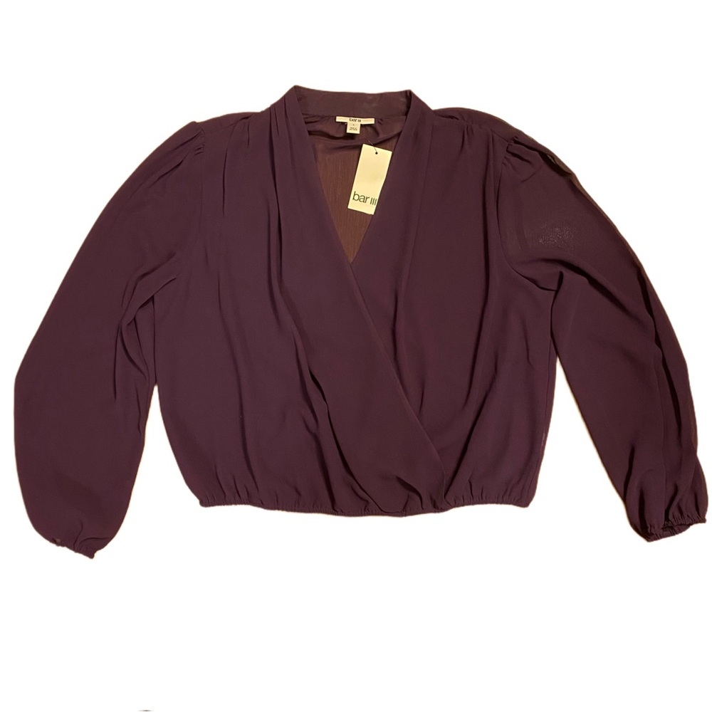bar lll L/S Wrap Style Top Size: Large *Smoke/pet free home